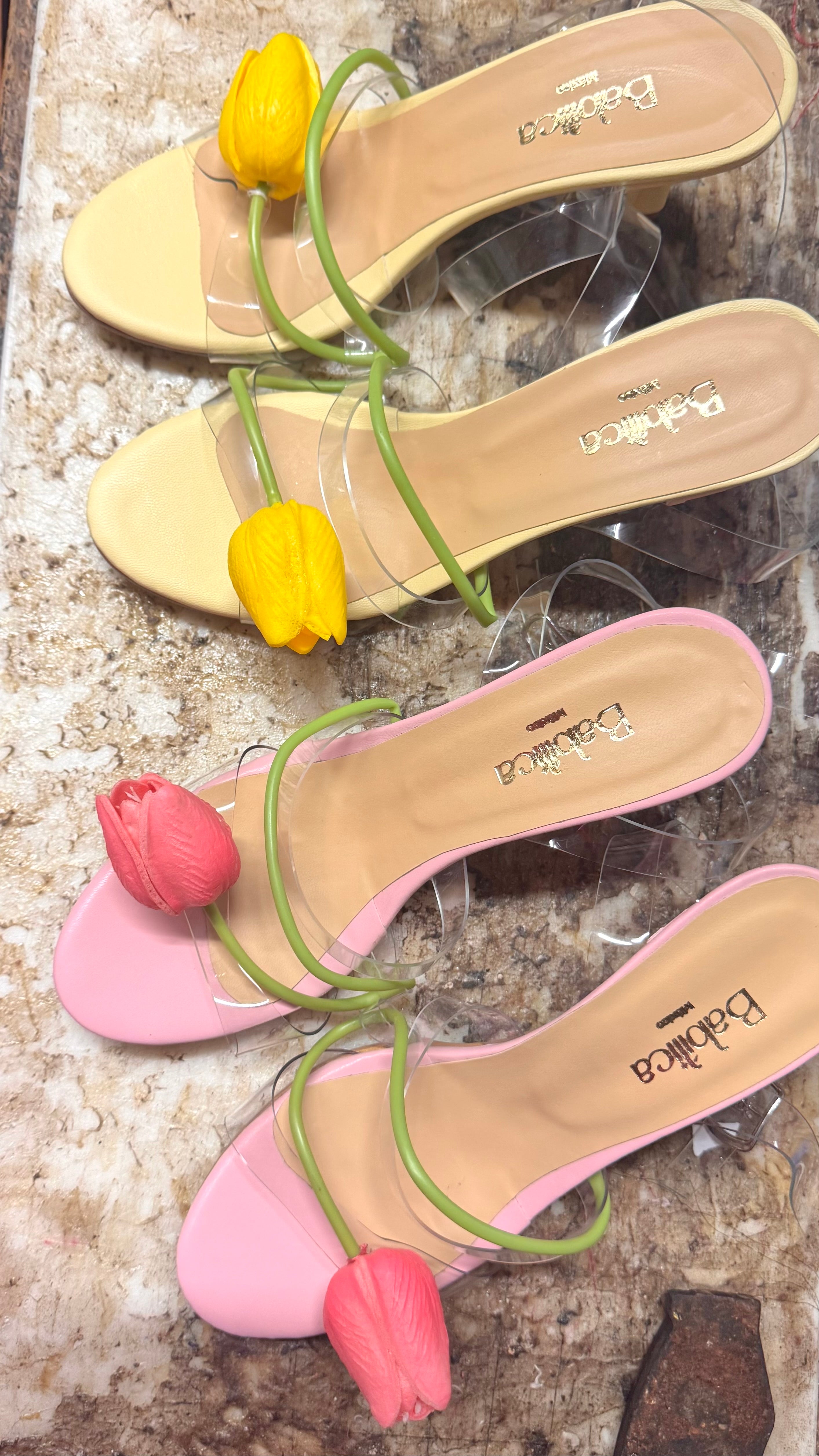 Tulipán amarillo pastel